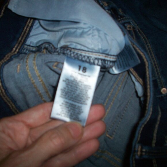 Jordache Denim Mid Rise Skinny Stretch Jeans. Dark Wash, Size 18. Waist Adjuster - Picture 5 of 11